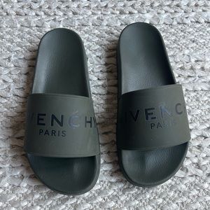 Army green Givenchy slides!